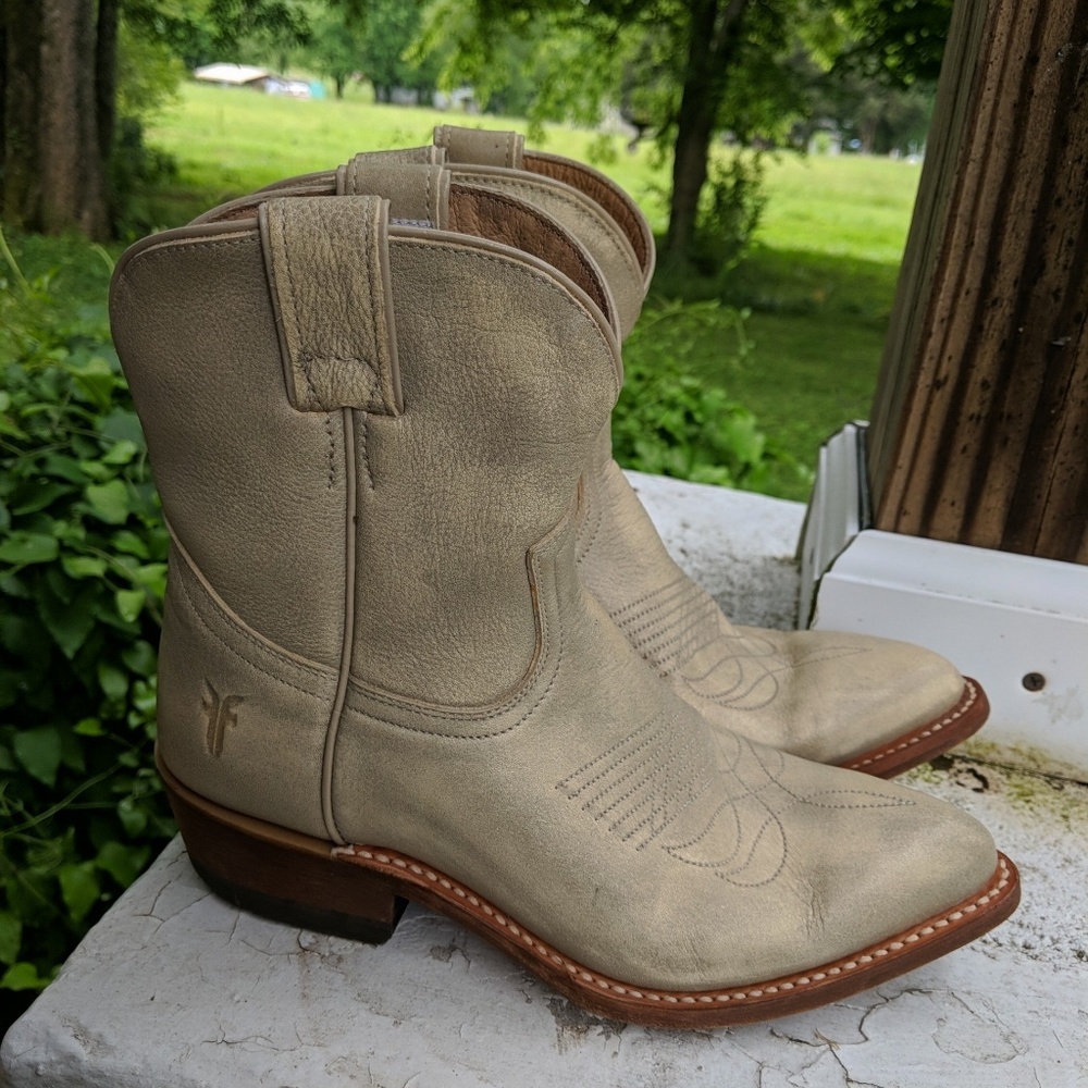 Frye Billy Short Leather Boots 77816 Size 7B